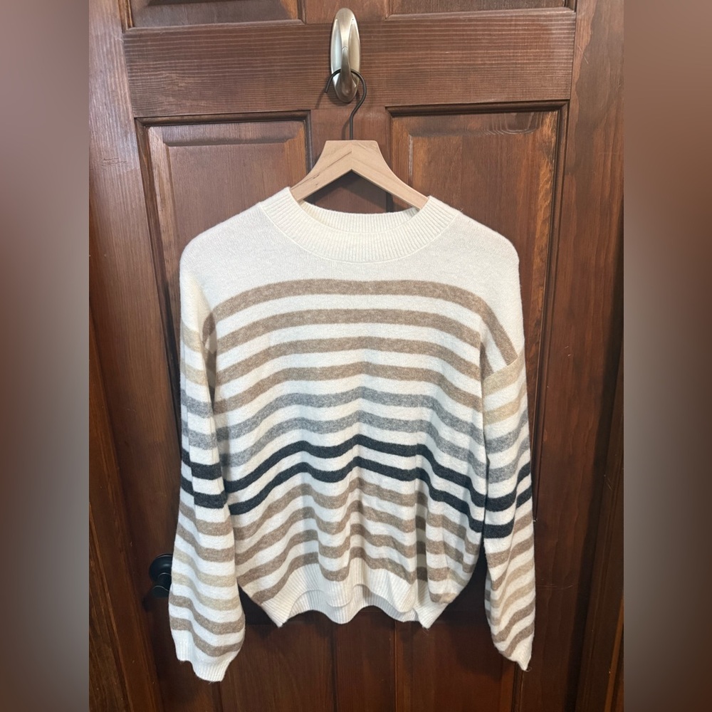 Ann Taylor Weekend Striped Raglan Sweater Size M